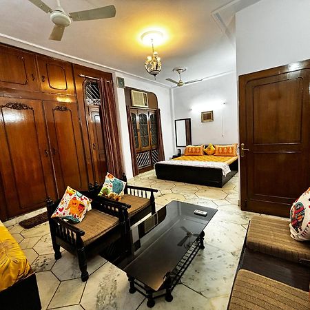 Tatvamasi Homestay Нью-Делі Екстер'єр фото