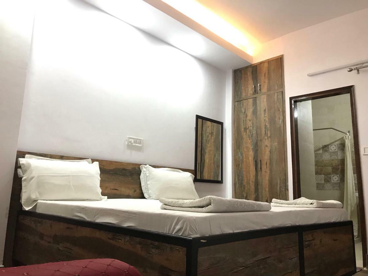 Tatvamasi Homestay Нью-Делі Екстер'єр фото
