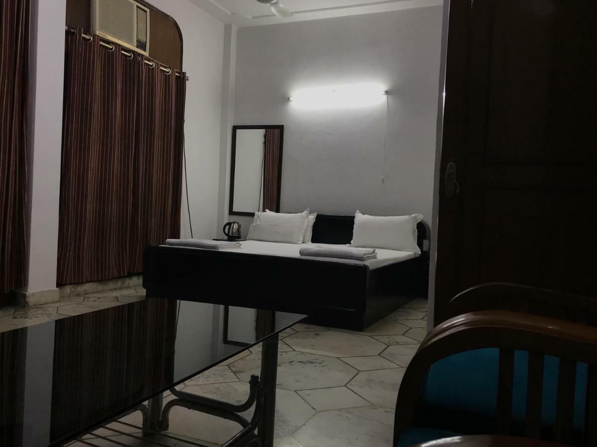Tatvamasi Homestay Нью-Делі Екстер'єр фото